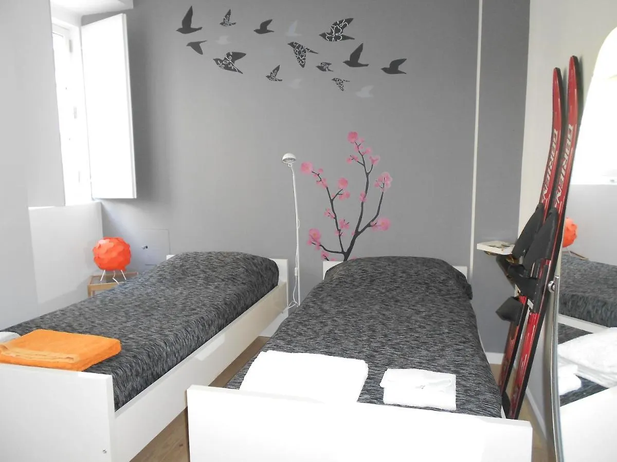 Triplex - Quarto Com W.C. Privado Lisbon Portugal