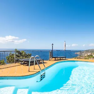 vila-brava.madeira-islandshotels.com/